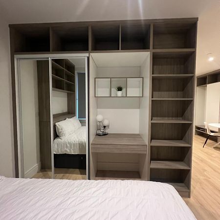 London Heathrow Airport Apartment Voyager House Terminal 12345 - Ev Electric And Parking Available! Hillingdon Bagian luar foto