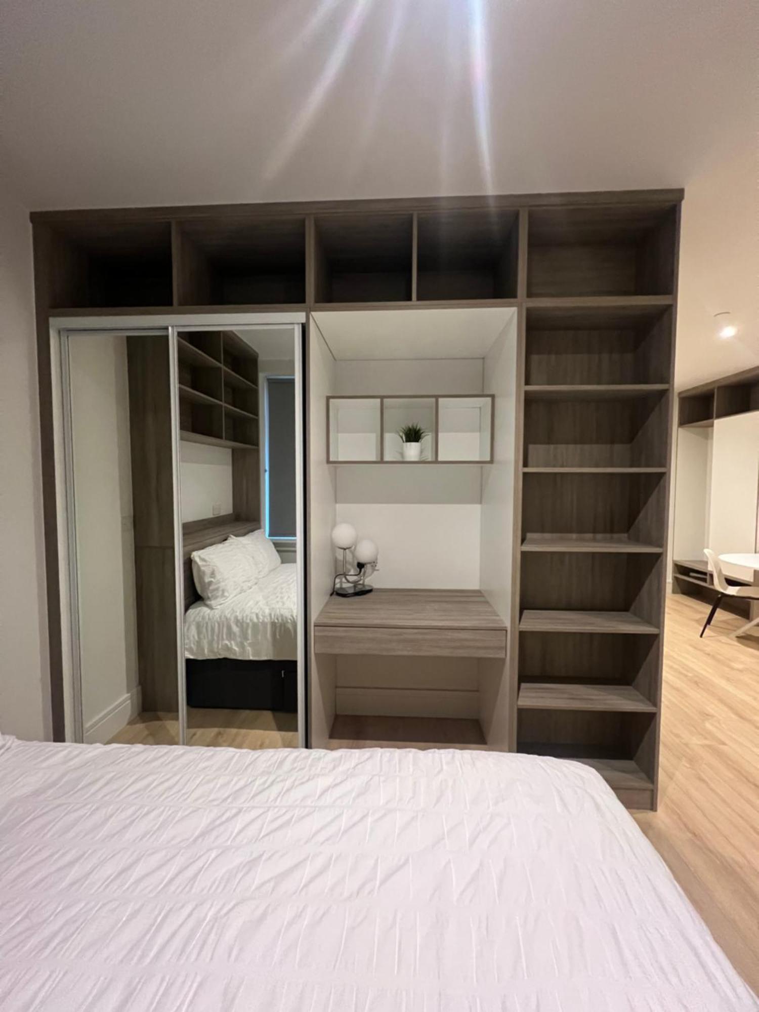 London Heathrow Airport Apartment Voyager House Terminal 12345 - Ev Electric And Parking Available! Hillingdon Bagian luar foto